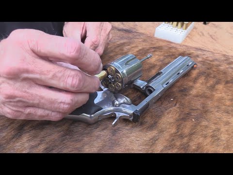 Видео: Colt 2021 Anaconda, ствол 6 дюймов, охота на крупную дичь