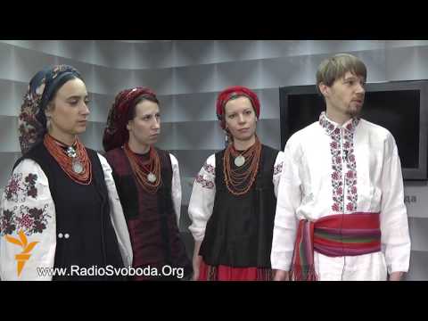 Видео: Різдвяні колядки співають «Божичі»