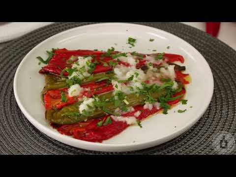 Видео: Просто мезе, което винаги се радва на успех. ПЕЧЕНИ ЧУШКИ С ЧЕСЪН