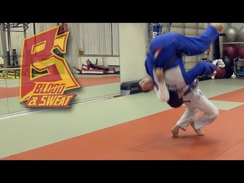 Видео: Грузинский бросок (гадаули). Дзюдо. Георгий Размадзе. Judo. Georgian Gadauli throw.