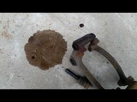 Видео: Задний суппорт Т5 закорели направляющие лечим!!!!!