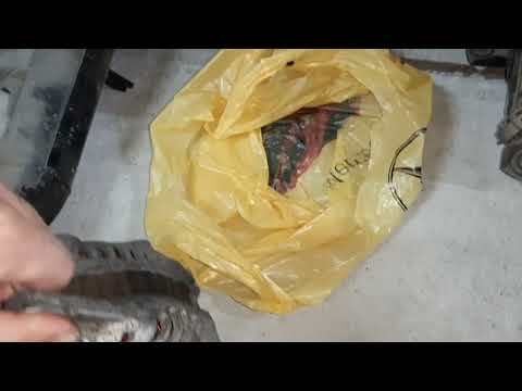 Видео: Mitsubishi Pajero. Стук в моторе. Удаление балансирных валов.