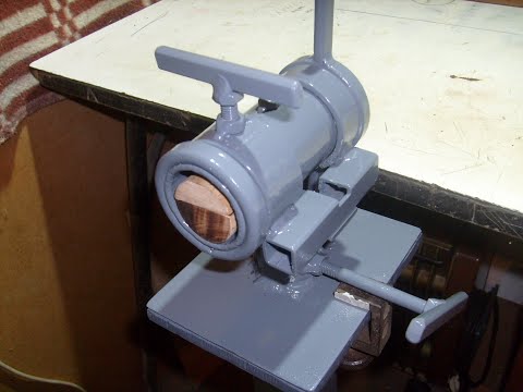 Видео: САМОДЕЛЬНОЕ ПРИСПОСОБЛЕНИЕ ДЛЯ ИЗГОТОВЛЕНИЯ КЛИНКОВ И НОЖЕЙ