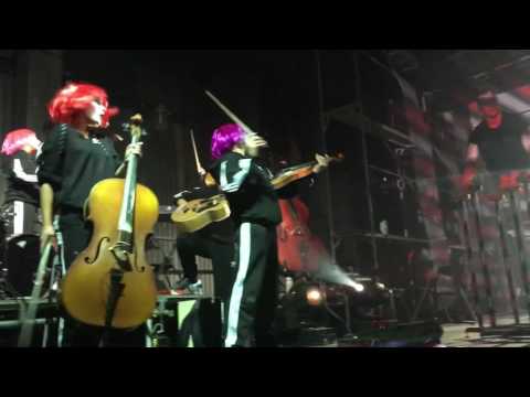 Видео: Dakh Daughters "Хтось Чха"