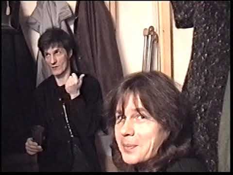 Видео: Разные Люди, Чиж, Король и Шут – за сценой (СПб «Окна Открой!», Москва «Крылья», 2001-2003)