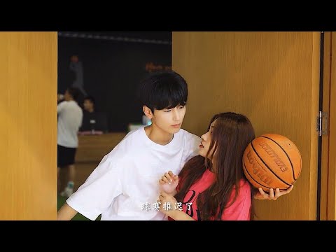 Видео: ❤️История любви в старшей школе❤️High School Love Story❤️Part 1