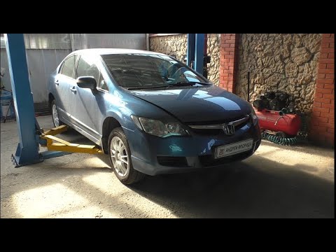 Видео: Снятие и установка стартера на Honda Civic 1,8 Хонда Цивик 2008 года