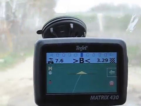 Видео: Курсоуказатель Teejet Matrix 430 GPS GLONASS , система параллельного вождения для точного земледелия