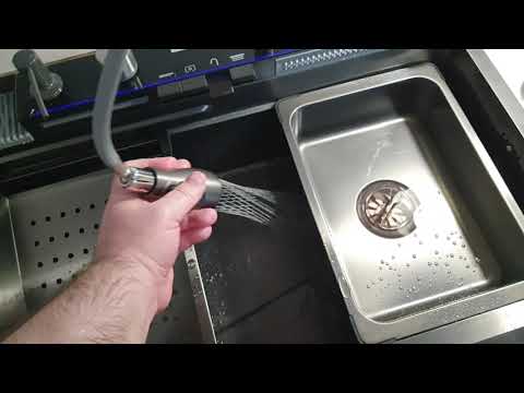Видео: Мойка мечты ! ))) два фонтана, 5 кнопок, 3 распылителя, несколько рабочих поверхностей )))
