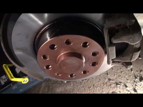 Видео: замена тормозных дисков Octavia A5/brake rotors change on Octavia A5