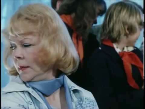 Видео: Крылатые качели (к/ф Приключения Электроника) FullHD