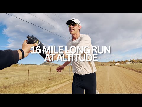 Видео: Как заправиться как профессионал для бега на 16 миль