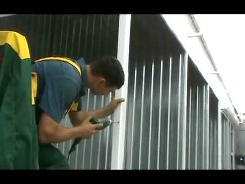 Видео: Инструкция по установке роллет