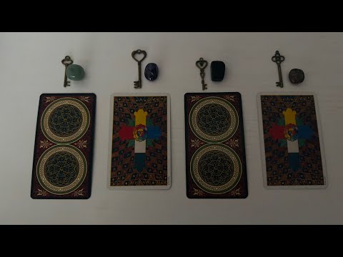 Видео: 🕯️Как Он РЕАГИРУЕТ на Твоё МОЛЧАНИЕ 😶 гадание на таро 🔮