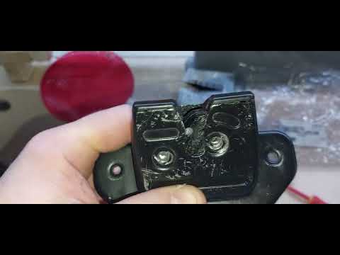 Видео: Ремонт и замена шестерни замка киа рио х-лайн