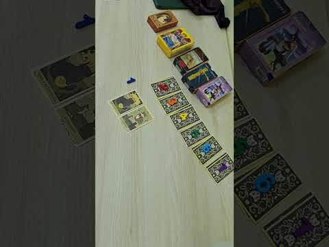 Видео: " Вспоминает, скучает ли по вам загаданный человек?" Таро прогноз 