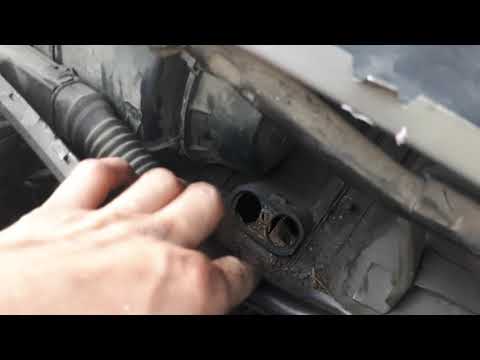 Видео: Снимаем радиатор отопления BMW E36