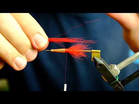Видео: Молчаливый вязальщик. Вязание лососевой нахлыстовой мушки Red Devil