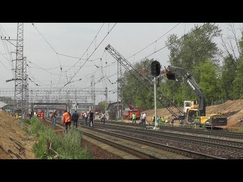 Видео: Подъём опоры контактной сети