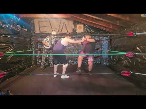 Видео: Б. Стил против Т. Бэнкса