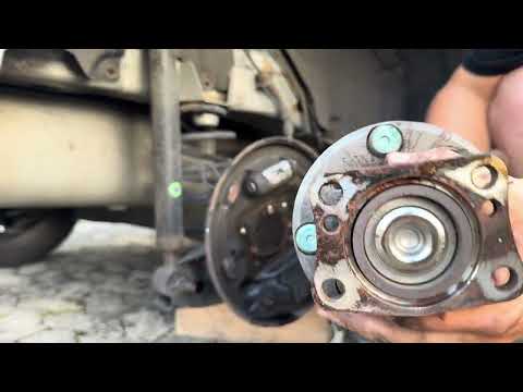 Видео: Замена задней ступицы Форд Фиеста Фокус