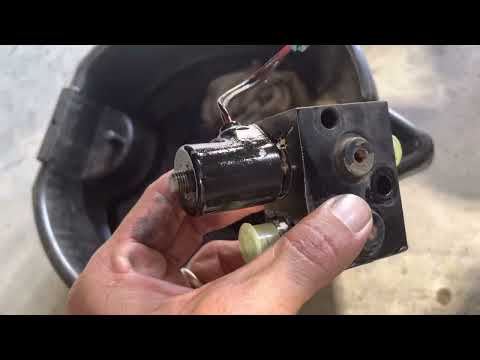 Видео: John Deere ehydro 3120 pto не включает гидростатическую трансмиссию FIX