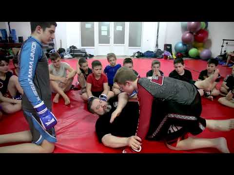 Видео: СЦЕ "Русский Медведь"-Тренировки по СБЕ ММА для детей и юношей