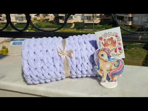 Видео: Вяжем руками плюшевый снуд из Alize Puffy ОТ и ДО