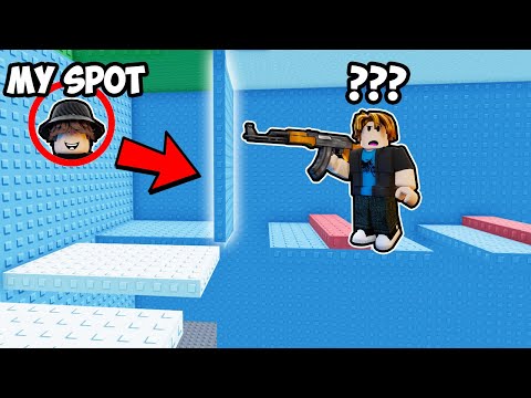 Видео: Троллинг игроков с помощью БЕЗУМНЫХ пятен в Roblox Hide And Seek Troll Tower...(супер смешно)