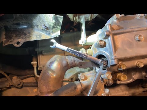 Видео: Как отрегулировать клапаны Honda Foreman и Rubicon 520