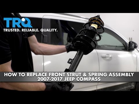 Видео: Как заменить переднюю стойку и пружину в сборе на Jeep Compass 2007-2017