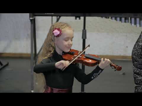 Видео: Отчетный концерт струнно - смычкового отделения 2024
