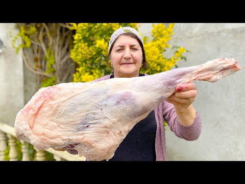 Видео: Сочное рагу из баранины с овощами в глиняном горшочке - Секрет приготовления от бабушки