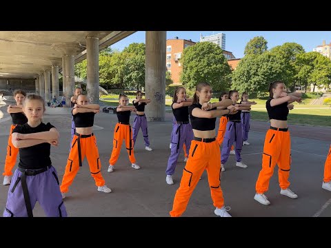Видео: Danse Mix. Girls 11-15years. Riverdail. Vog. Популярный танец. Девчонки танцуют