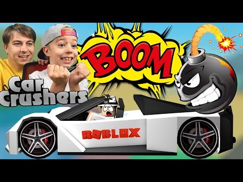 Видео: БОМБА В МАШИНЕ!!! Bomb TAG в Car Crushers 2 ROBLOX!