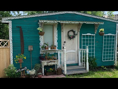 Видео: Сделала УГОЛОК САДОВНИКА  на Даче . Измельчитель,КУСТОРЕЗ  -мои помощники