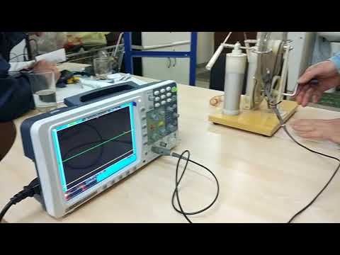 Видео: Wimshurst machine
Электрофорная машина часть II