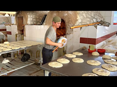 Видео: Древняя пекарня | Туристы поражены | Ташкентский хлеб в 10 больших тандырах