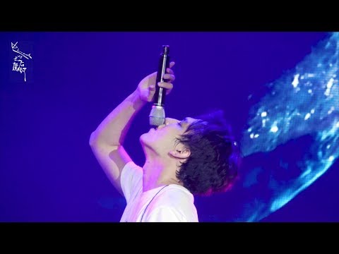 Видео: [Fancam] Just Let It Be- -迪玛希Dimash Димаш,18/10/2019 WOW arena opening mini concert@Sochi
