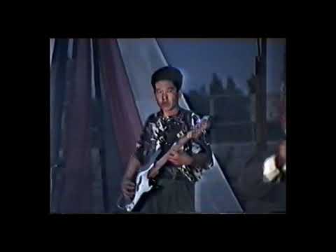 Видео: Шарип Абдуллаев „Сулууга“ 1993-жыл.стадион Ош.