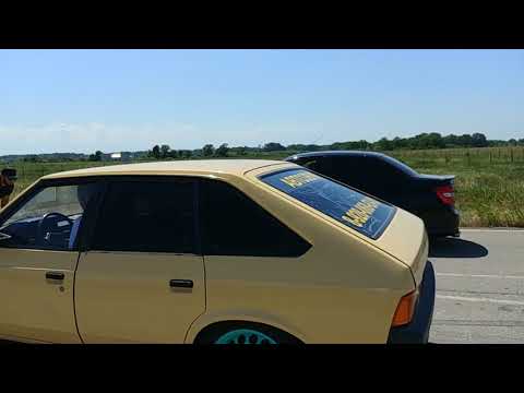 Видео: Москвич 2141 2л. Против гранты спорт.