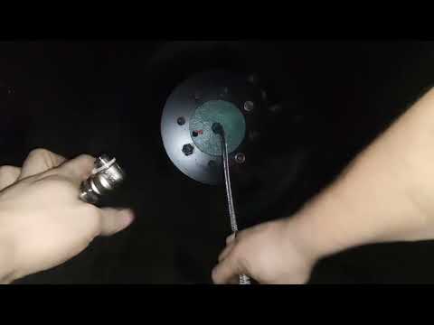 Видео: Первое движение бортоповоротного вездехода.