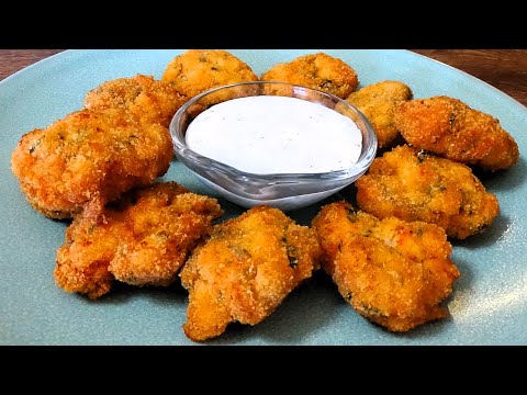 Видео: Куриные кусочки в панировке с чесночным соусом. Готовится из куриного фарша. Супер вкусно!