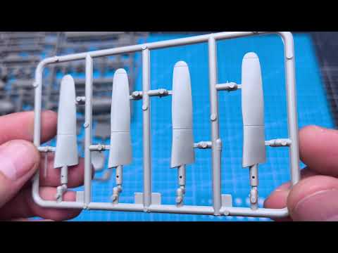 Видео: Обзор. P-51B Mustang II.Trumpeter  1:32.