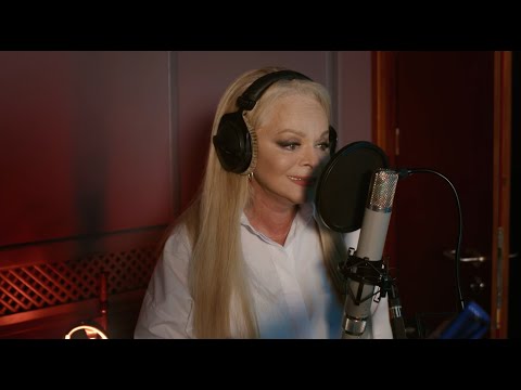 Видео: Лариса Долина feat. Алексей Чумаков, Валерий Степанов – Дельтаплан
