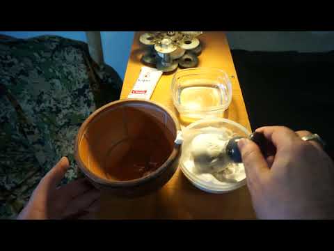 Видео: Взбиваем пену из крема kapo помазком KURT