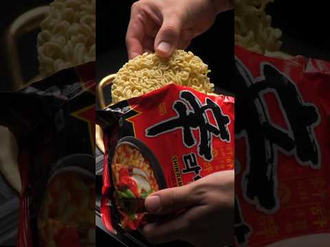 Видео: Сырный Шин Рамён, простой и быстрый рецепт. Cheese Shin Ramyun.