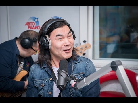 Видео: Батыр Шукенов - Осень (LIVE @ Авторадио)