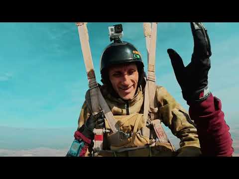 Видео: Капля, десантники жгут под парашютом