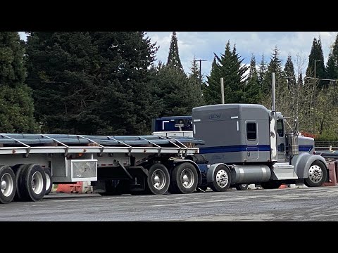 Видео: Встреча с друзьями на загрузке Peterbilt 389￼